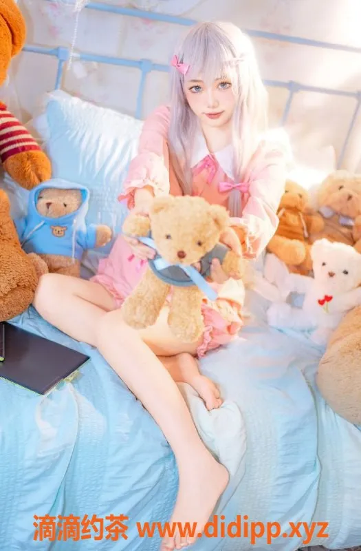 上海楼凤-浦东嫩妹姜姜，150cm C罩杯，1200元起