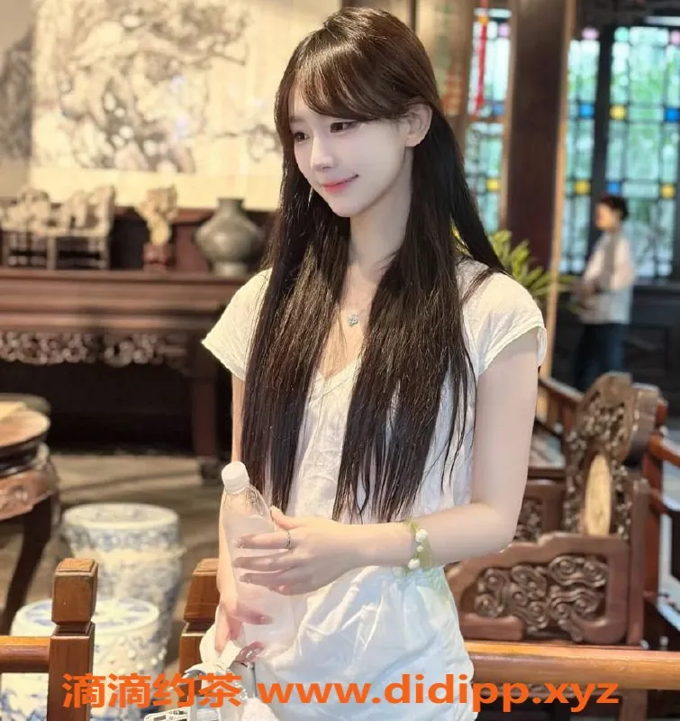 上海楼凤-浦东麋鹿，169身高D罩杯，2300元起