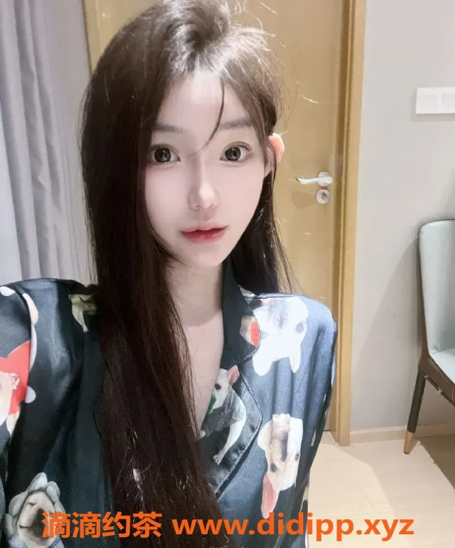 上海楼凤-静安娜娜，颜值高腿长，2500元起约会！