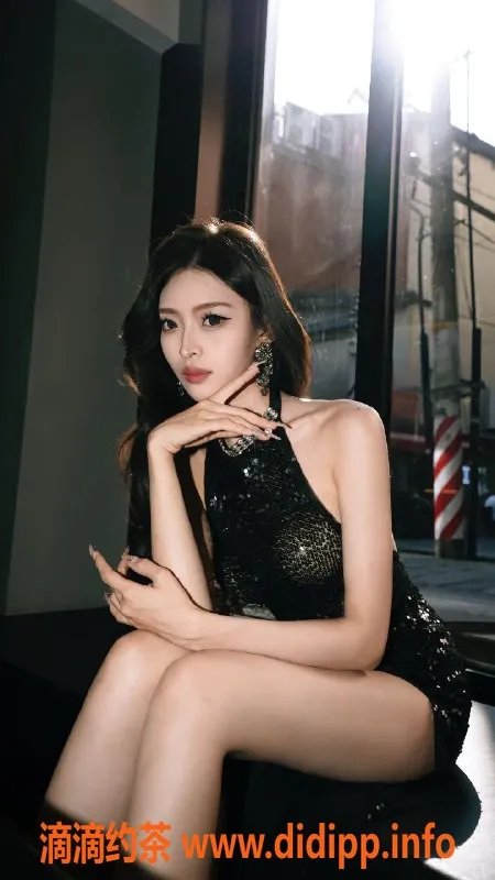 广州楼凤-天河御姐张诗曼，2500pp超长腿服务