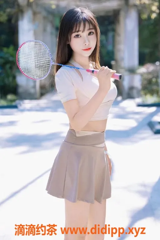 昆明楼凤-盘龙区拉菲，600元/次，多种服务等你体验！