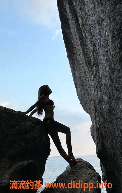 成都楼凤-成都嫩妹七七，165cm、100斤，首次体验仅需600元