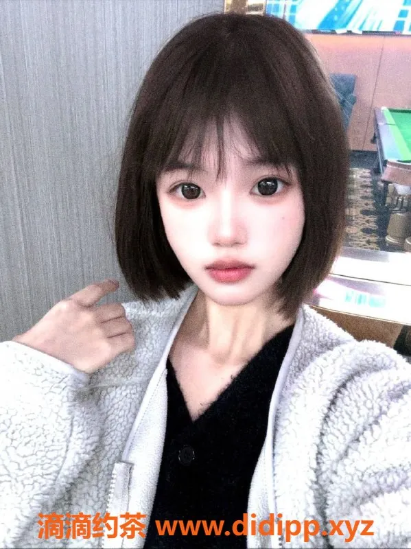 杭州楼凤-上城区子苒，私聊1000起，视频认证