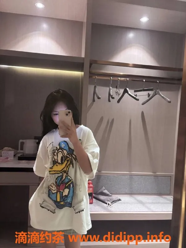 东莞楼凤-常平小老虎，服务超值，尽享乐趣！