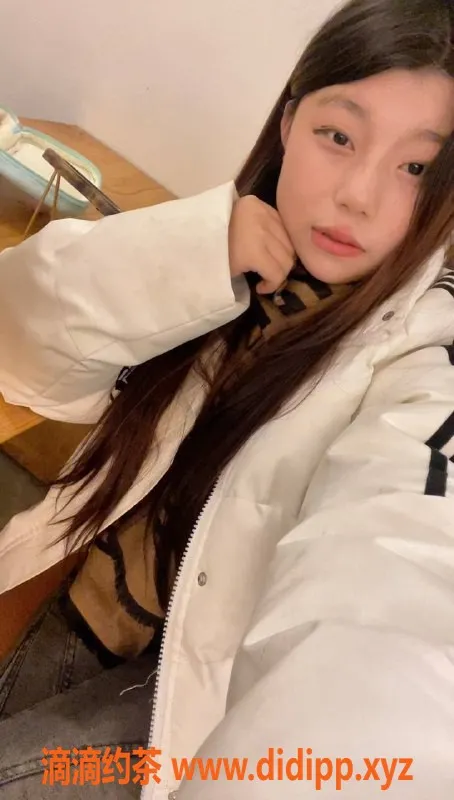 成都楼凤-新都嫩妹倪倪，160cm匀称身材，400元陪洗服务