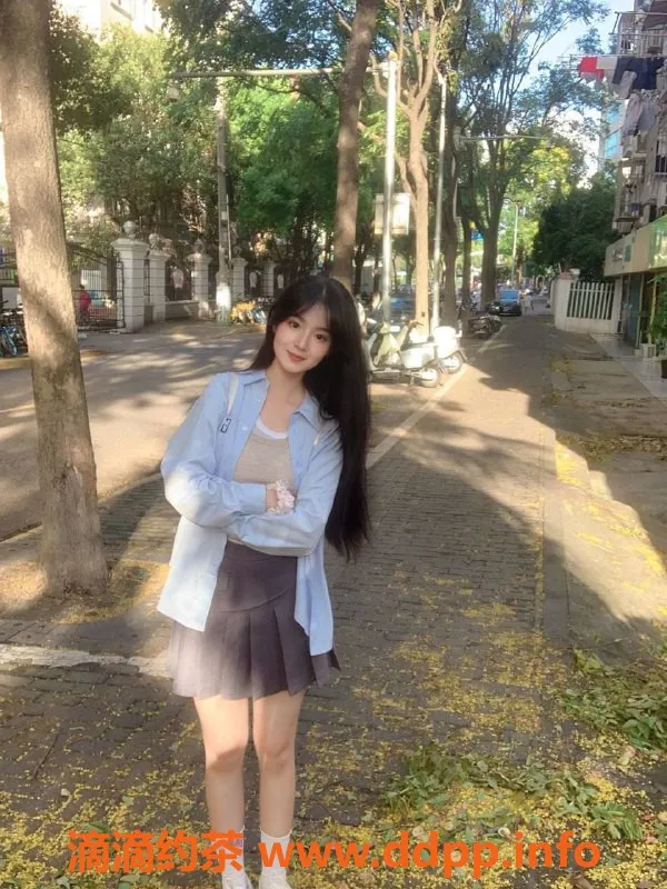 北京楼凤-朝阳高端豪华系18岁大学生，用心服务等你来发现