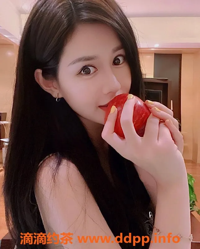 北京楼凤-三里屯嫩妹猪丽叶，内衣批发30元起