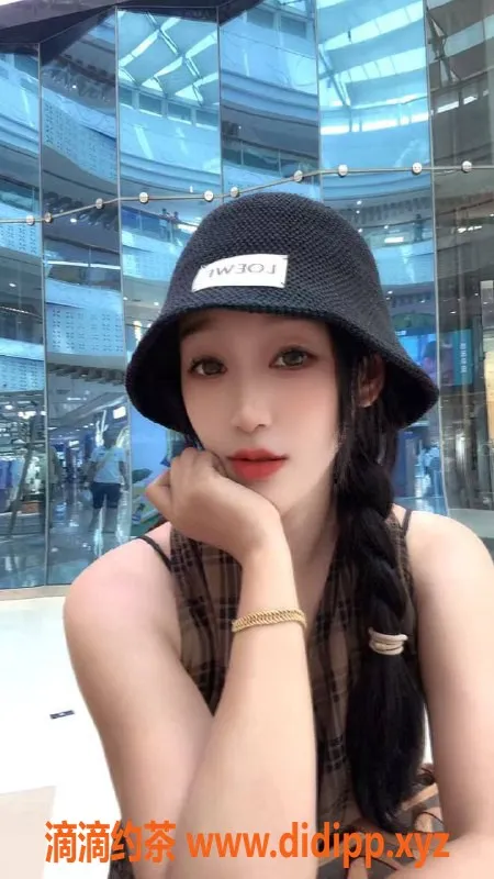 武汉楼凤-光谷区小青热情服务，修车费用600起