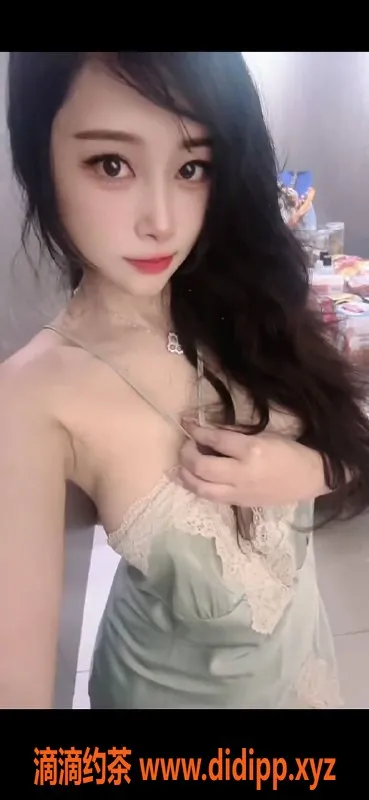 广州楼凤-天河御姐雪婷，性感大胸价格1000p