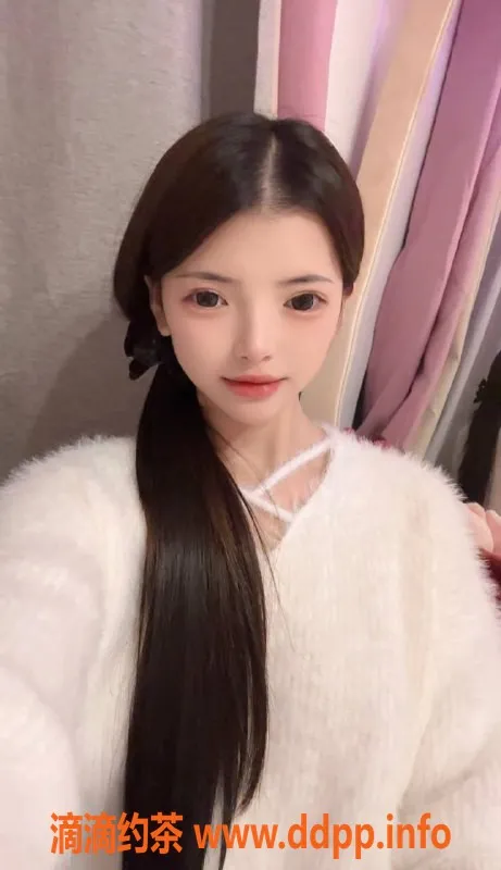 广州楼凤-天河小秋，800p水费，舌吻69式服务