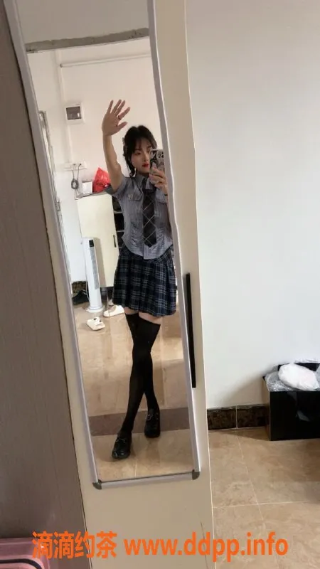 广州楼凤-黄埔小美，御姐大长腿，7P课费，鸳鸯浴服务