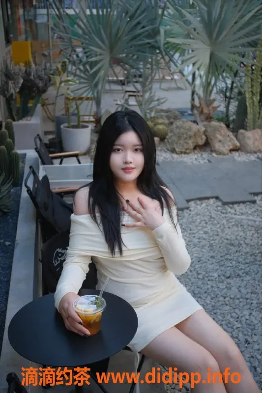 深圳楼凤-南山朱丽叶，21岁170高C杯，800P起