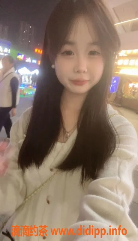 广州楼凤资源信息,广佛果果，08后嫩妹，1300上门服务