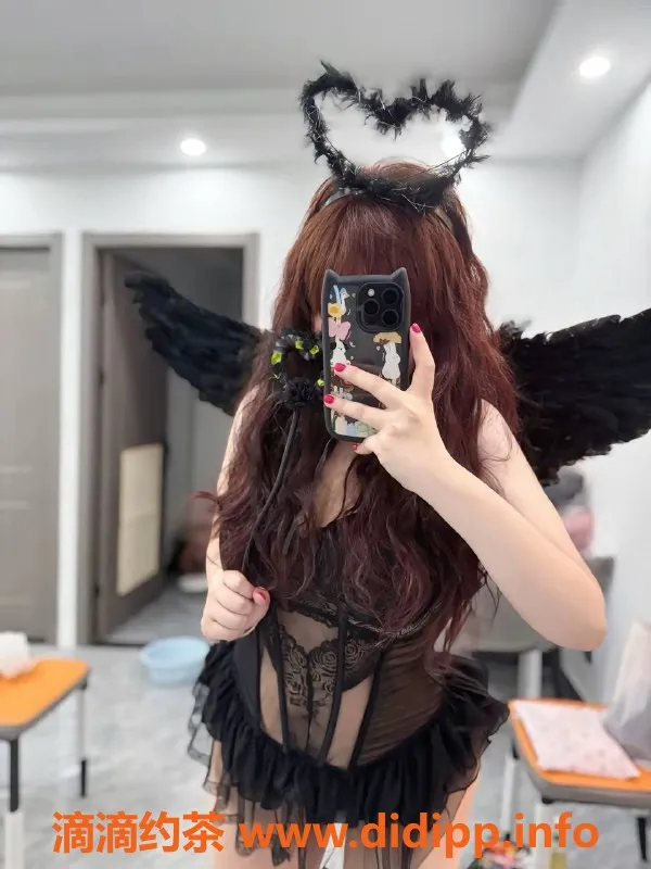 杭州上门服务-萧山区嫩妹165大胸，包夜2200，全程服务