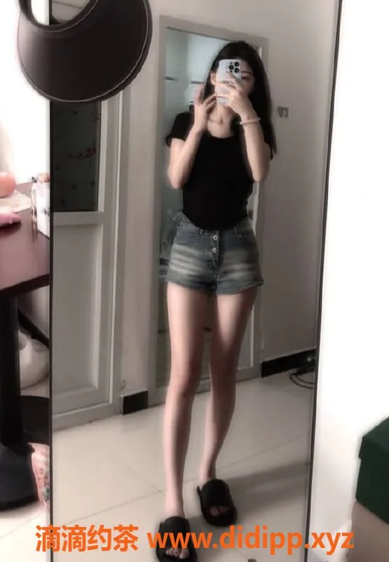 上海楼凤-浦东小亦菲，168cm长腿肤白，1400元起