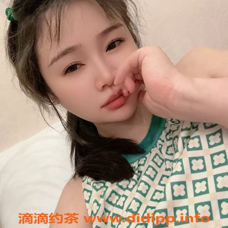 北京楼凤-朝阳马甸桥95后天然大蜜，身高168，38E