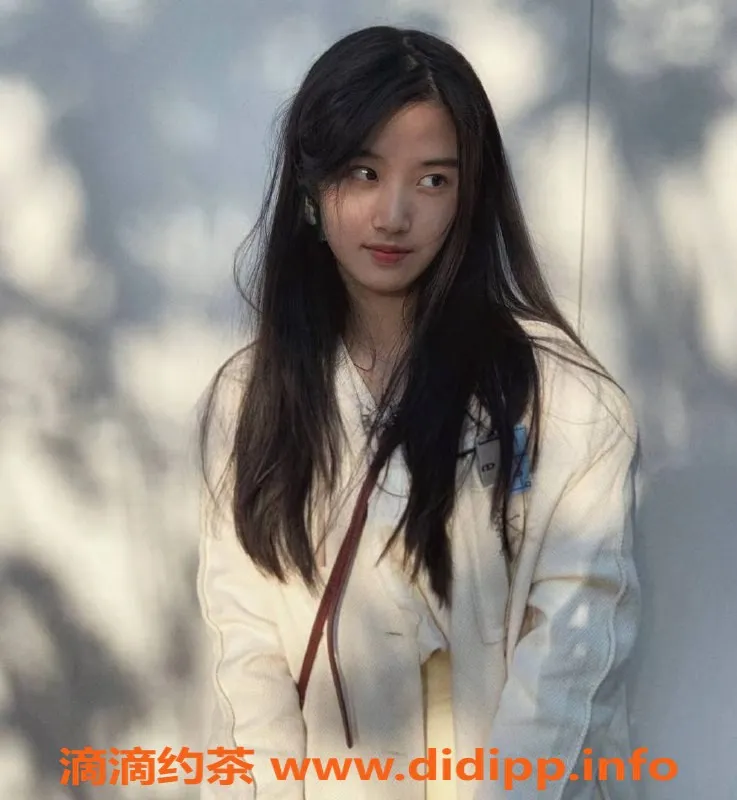 上海楼凤-静安宸宸，1548斤C胸小白领，1500起