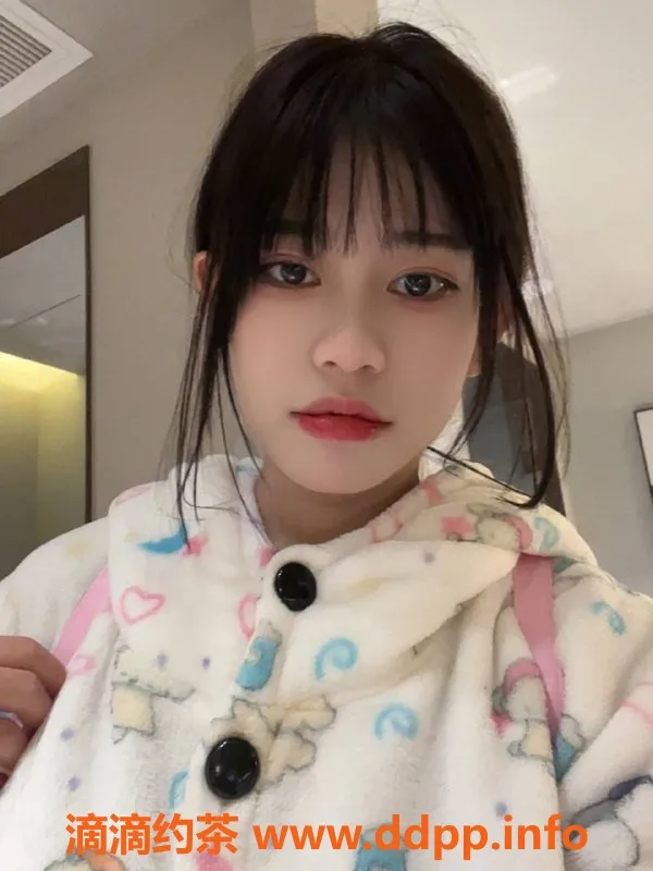 广州楼凤-天河嫩妹小鹿baby，700元约一发！