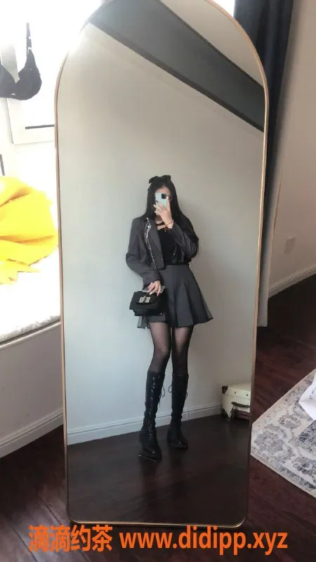 厦门楼凤-集美混血美女，嫩妹可推，69服务体验