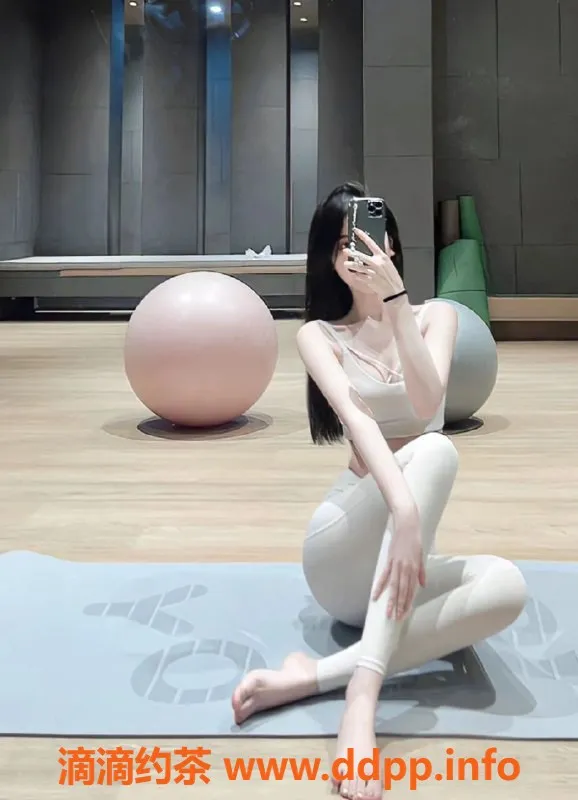 杭州楼凤-杭州甜笑笑，22岁大D美少女，净身高165