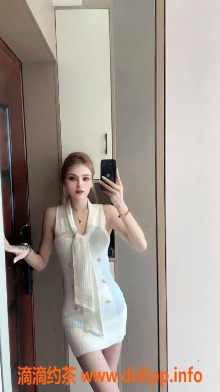 杭州楼凤-苏菲亚：乌克兰22岁身高170骨干美女