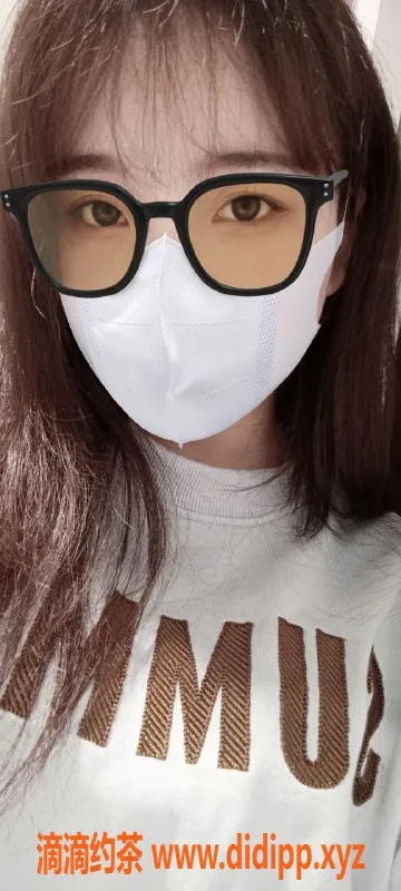 长沙楼凤-岳麓区小甜桃，热情服务550起