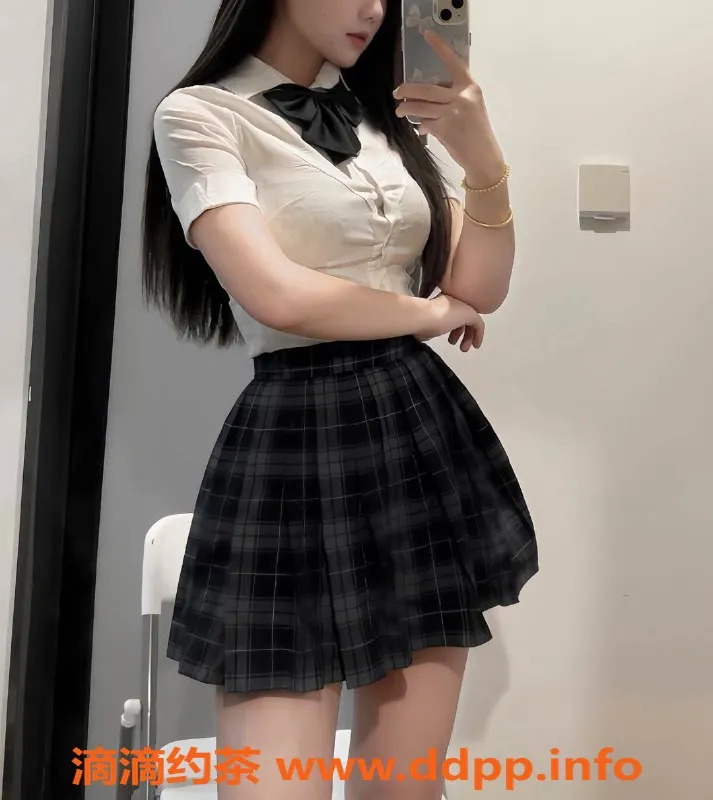 杭州楼凤-杭州市区小鹿，165cm粉嫩jk学生，94斤上门服务