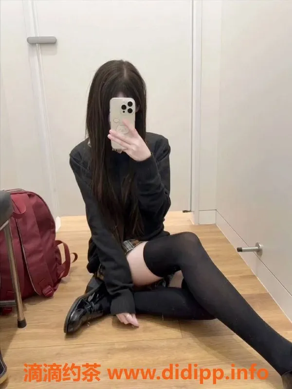 杭州楼凤资源信息,杭州市区小鹿，165cm粉嫩jk学生，94斤上门服务