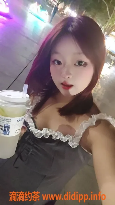 东莞楼凤资源信息,大朗水蜜桃，500元一小时，绝对值得体验