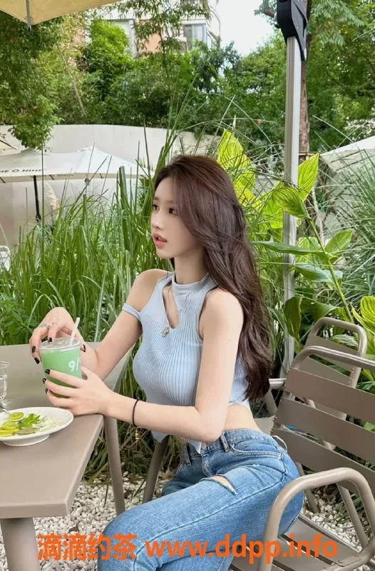 深圳楼凤-龙华依依，1500p超值享受！