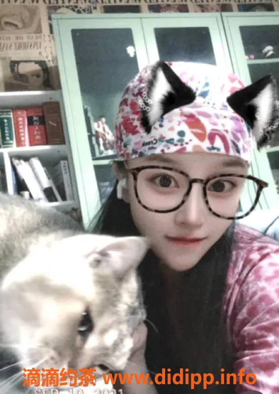 上海楼凤-虹口区小艾喵，168cm 45KG 36D超嫩妹