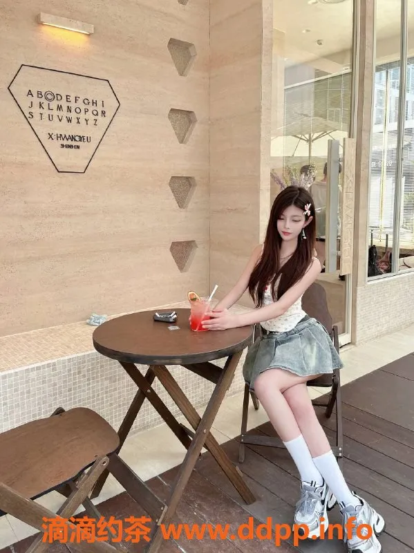 深圳楼凤-南山小乖，163高43重，900起服务