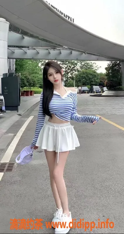 厦门楼凤-湖里新景园CC，24岁天然胸90，亲吻服务良好