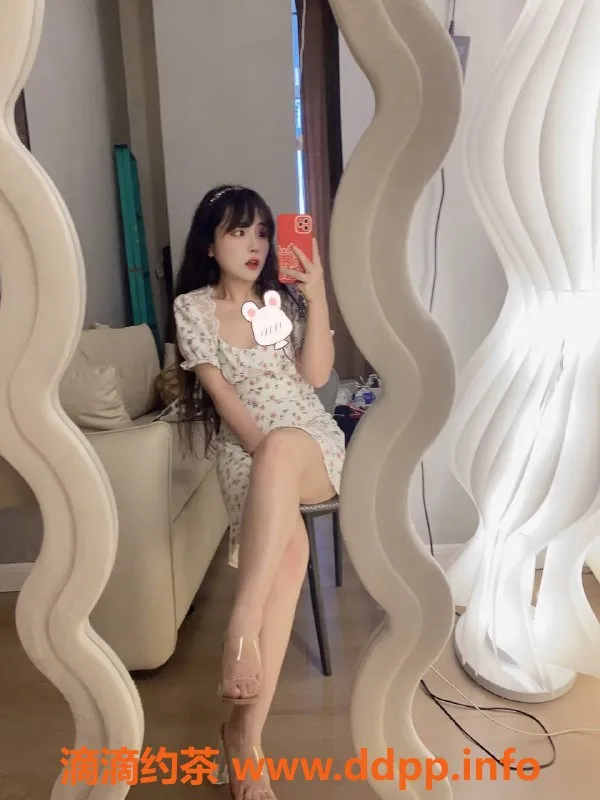 广州楼凤-番禺嫩妹沐沐，服务超赞，600p起