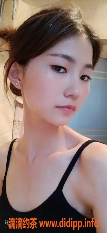 深圳楼凤-深圳南山伊伊 800元激情调情无套口服务