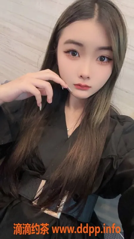 深圳楼凤-光明泡泡老师，千元大胸嫩妹，性价比高！