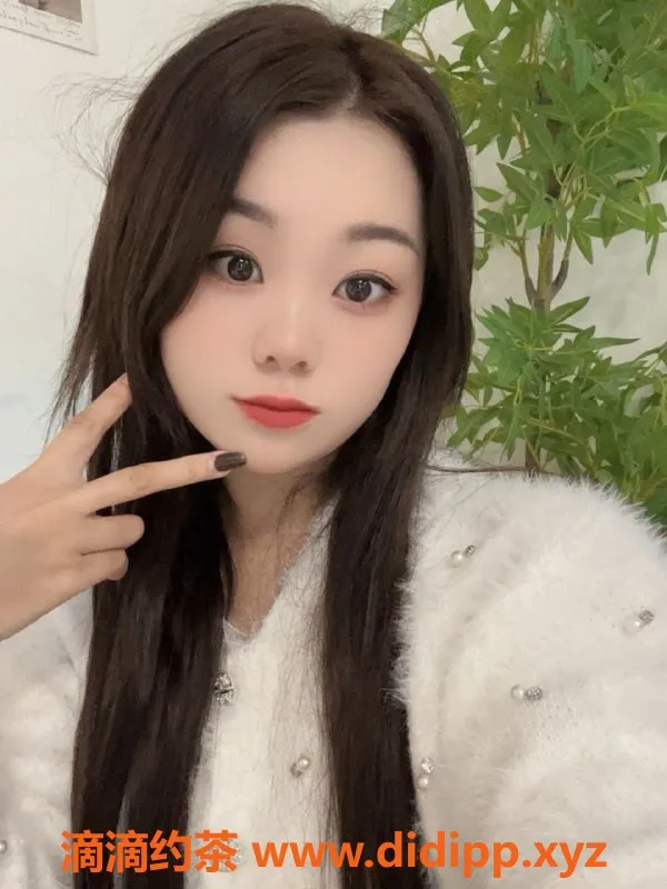 长沙楼凤-雨花区安妮，165cm、36C，20岁，热情服务