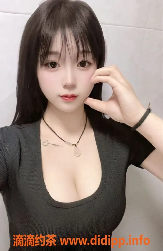 上海楼凤-浦东兔兔，161cm E罩杯嫩妹，1300元起