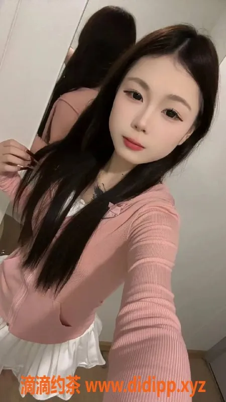 深圳楼凤资源信息,龙华区嫩妹伊一，制服服务，超高评价！