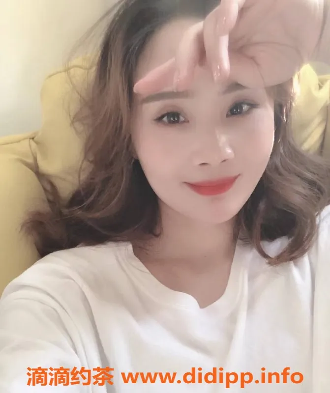 北京楼凤-长乐朝阳双井，性格开朗的中小美女，800起步