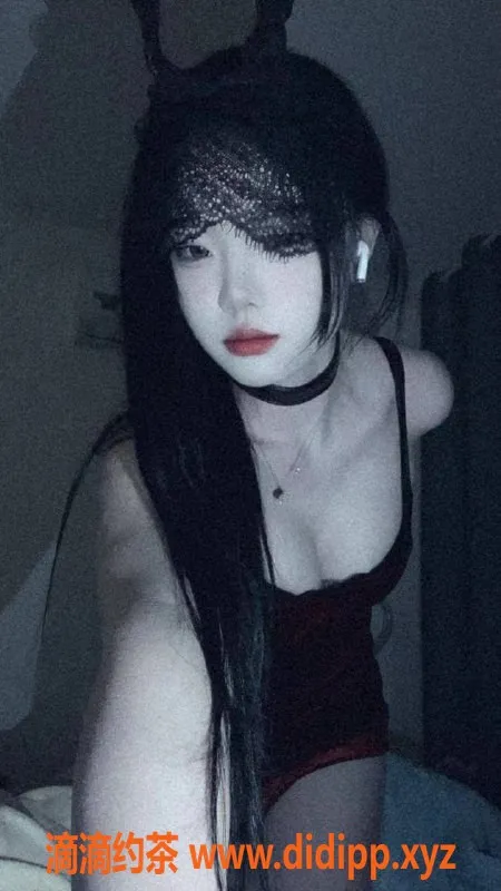 上海楼凤资源信息,静安小鹿鹿特惠福利拍卖，原价1500P现1300P