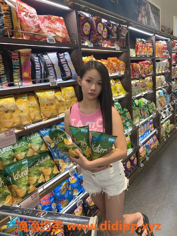 东莞楼凤-大朗奶兔，700元体验优质服务