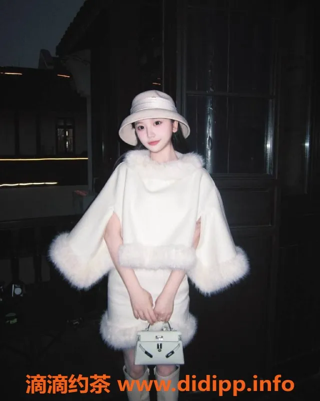 北京楼凤-朝阳甜妹沛沛，167cm，白皙皮肤，千元档