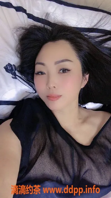 杭州楼凤-余杭区可可，34岁165cm，36C爆乳熟女，69互舔热情服务