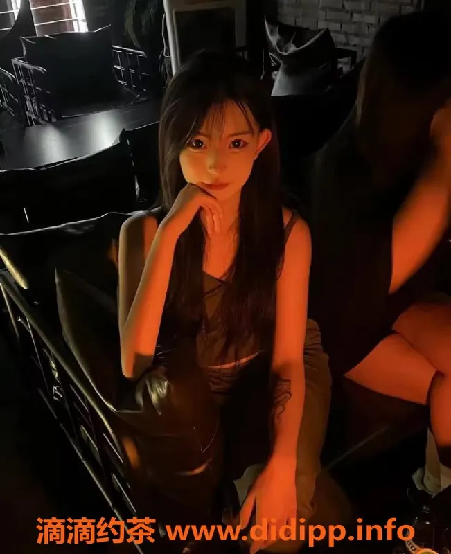 成都楼凤-成华区小精灵，颜值爆表，身高160，85斤