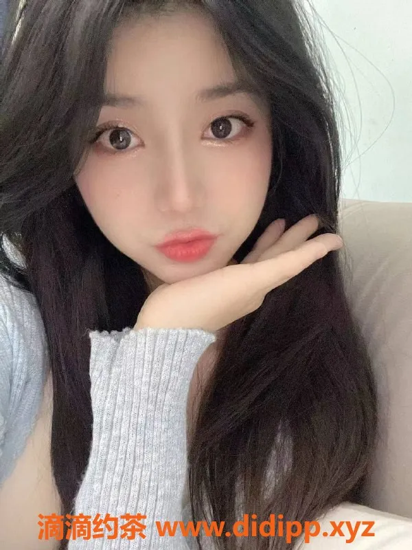 上海楼凤-浦东陈丹，171cm嫩妹，1200P起，胸C长腿服务