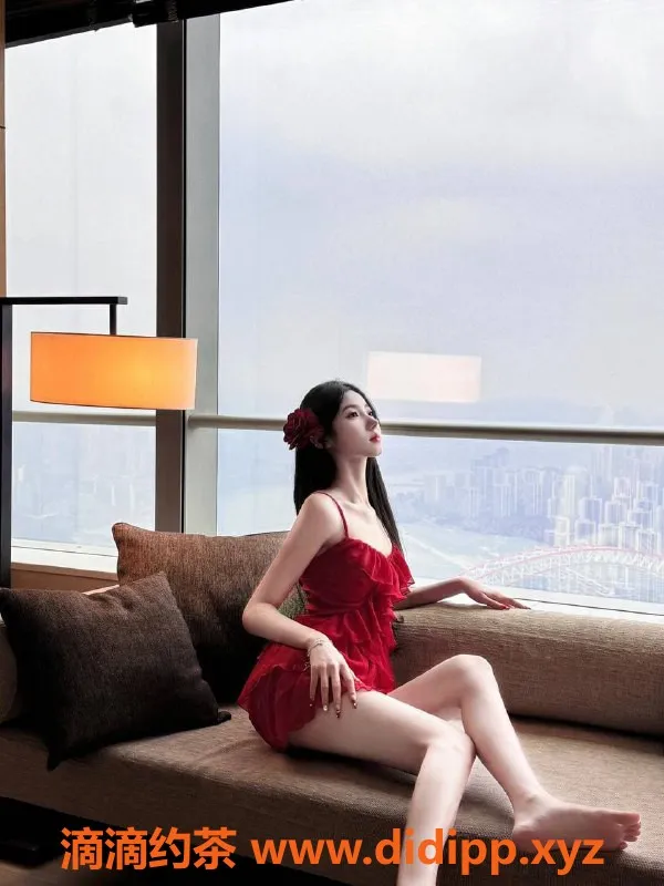 广州楼凤-天河梦梦：25PP夜课，舌吻大长腿御姐