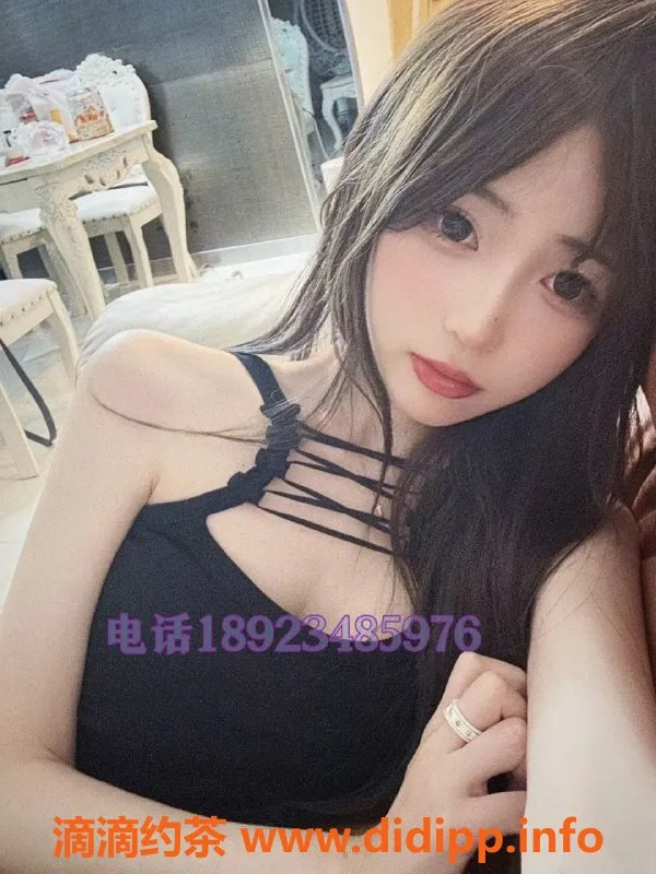 深圳楼凤-福田粉扑宝贝，90分钟只需1500，安全靠谱