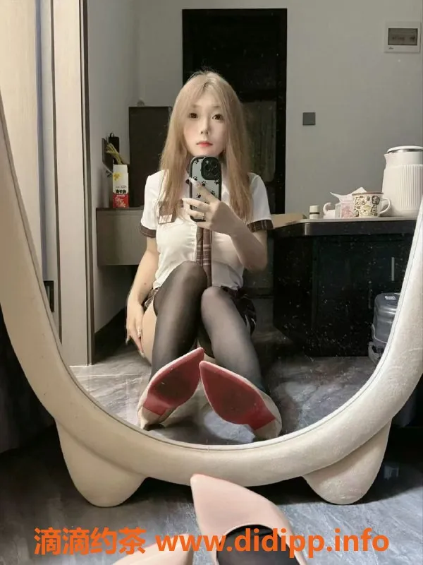 深圳楼凤资源信息,深圳宝安新人文文，18岁163cm甜美身材