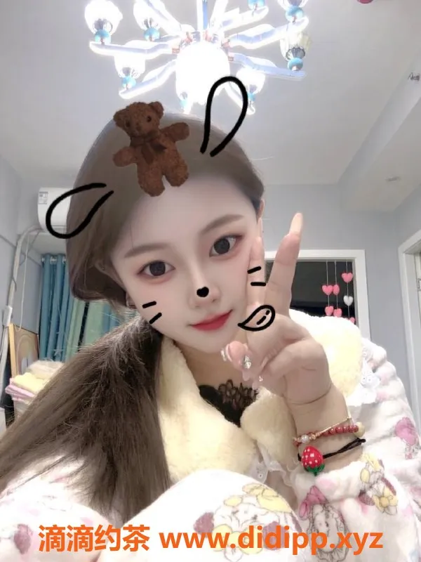 成都楼凤-成都嫩妹冰冰，165cm大胸D，500元服务体验！